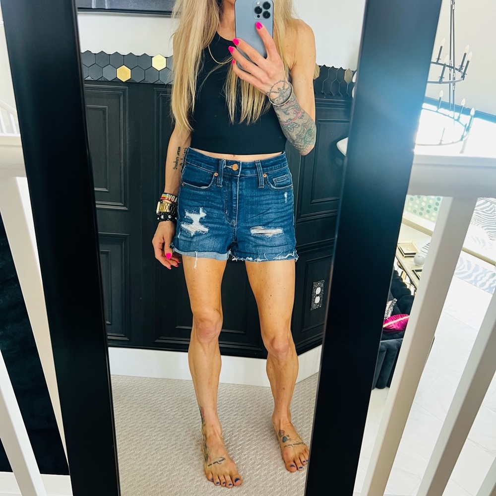 High rise cut off shorts 00